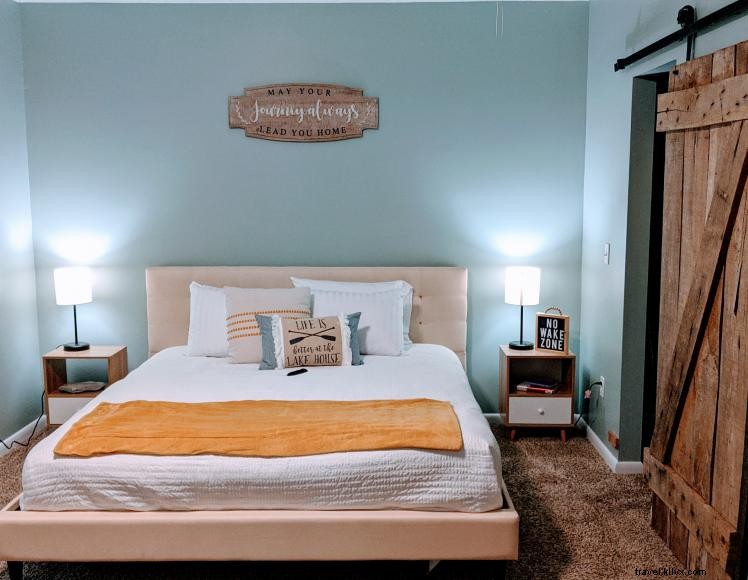 Lake Cumberland Landing – 5‑Bedroom Retreat for 9 Guests in Russell Springs