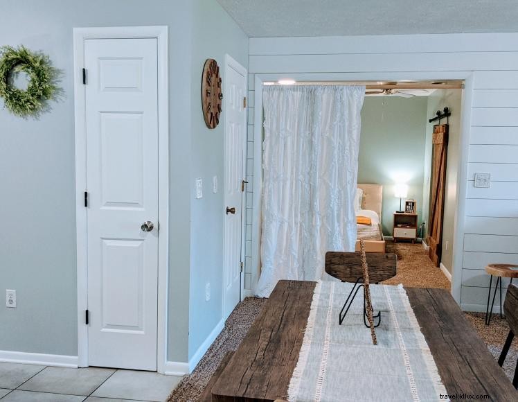 Lake Cumberland Landing – 5‑Bedroom Retreat for 9 Guests in Russell Springs