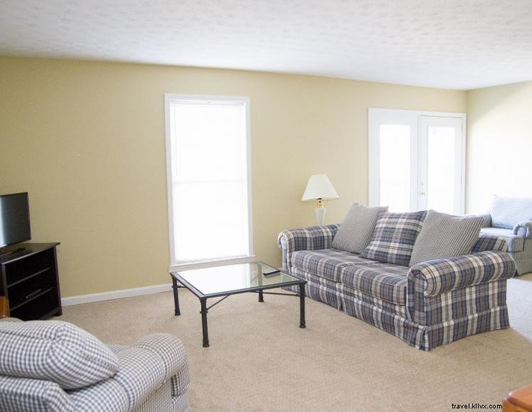 Tanglewood Motel & Condo Rentals – Luxury Stay in Taylorsville, KY