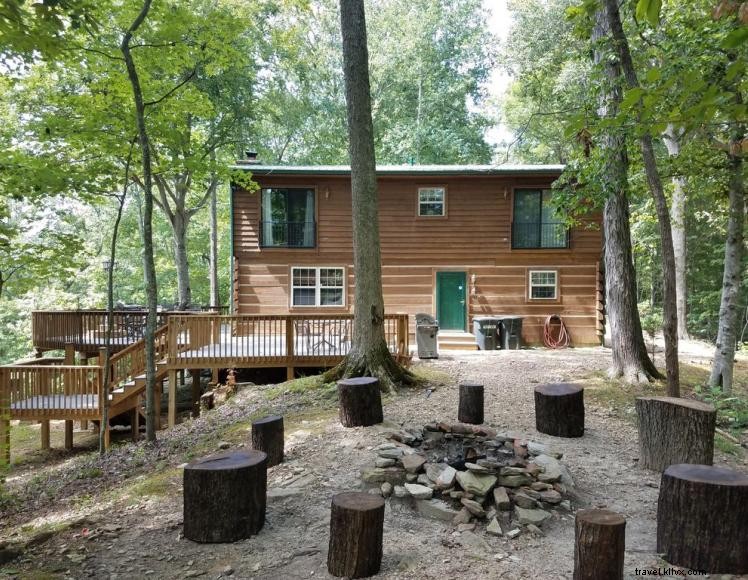 Toebbe Timbers Log Cabin – 5‑Bedroom Kentucky Retreat Near Lake Cumberland