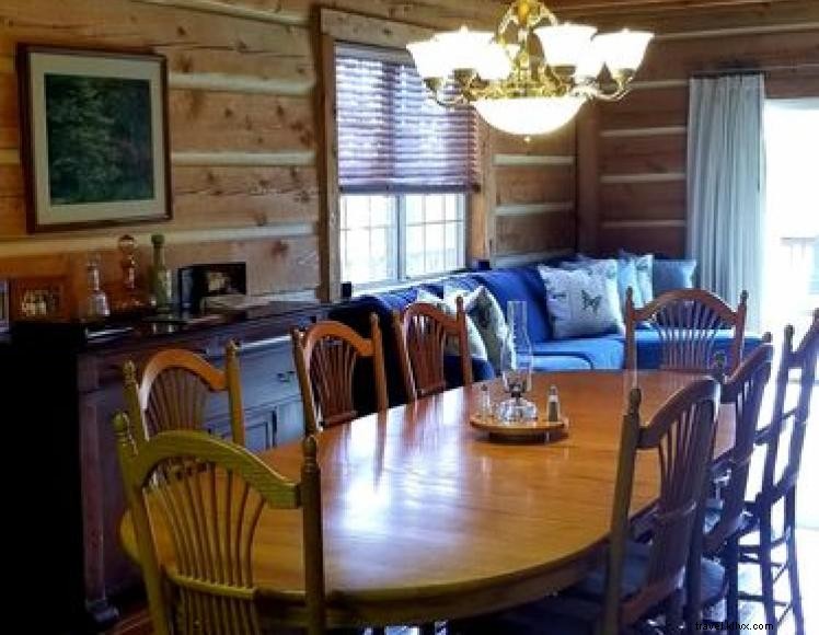Toebbe Timbers Log Cabin – 5‑Bedroom Kentucky Retreat Near Lake Cumberland