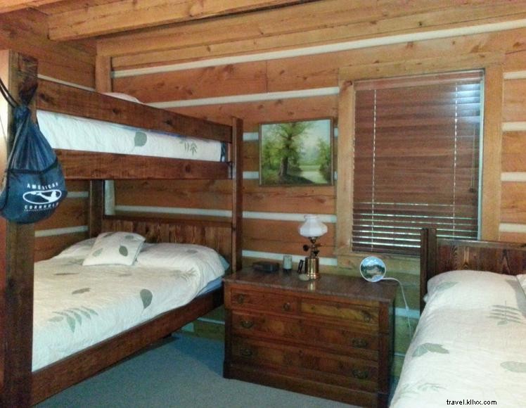 Toebbe Timbers Log Cabin – 5‑Bedroom Kentucky Retreat Near Lake Cumberland