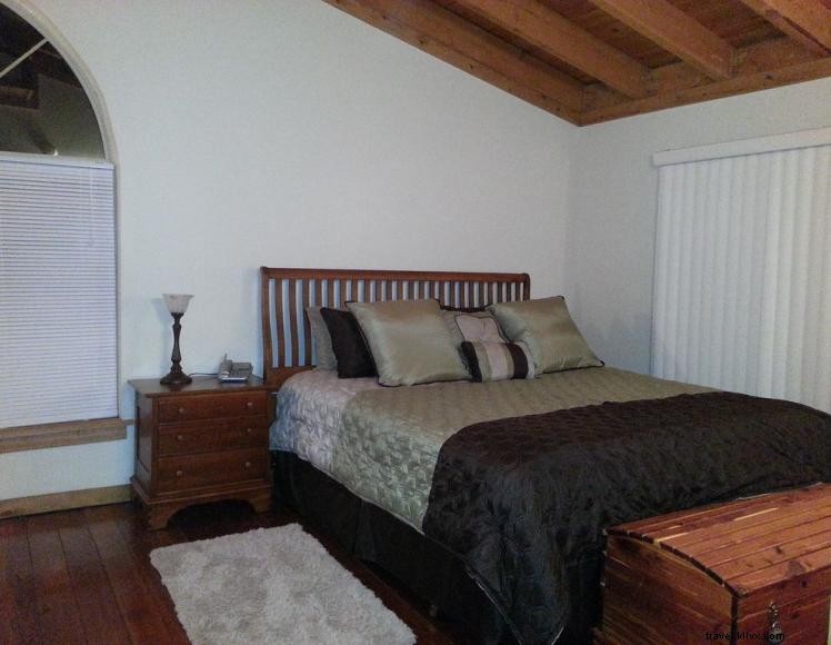 Toebbe Timbers Log Cabin – 5‑Bedroom Kentucky Retreat Near Lake Cumberland