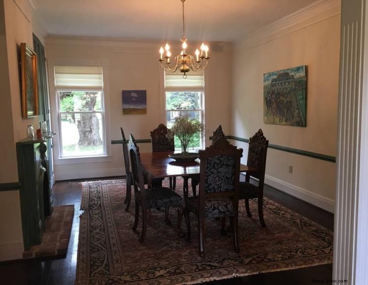 The Peach House – A Charming Vineyard Retreat in Winchester, KY