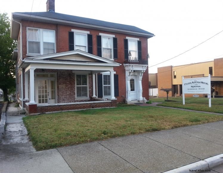 Tyler Adams House – Historic Lodging in Bowling Green