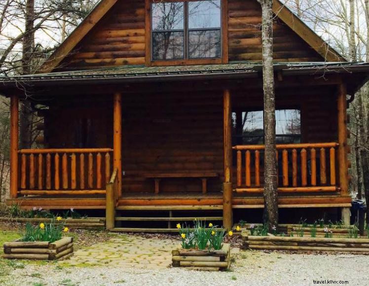 Cuddy Cabin: Tranquil Log Retreat Near Monticello & Big South Fork