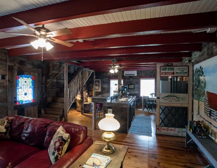 The Oak Lodge – Historic 1818 Log Cabin in Lawrenceburg, KY – Authentic Kentucky Retreat