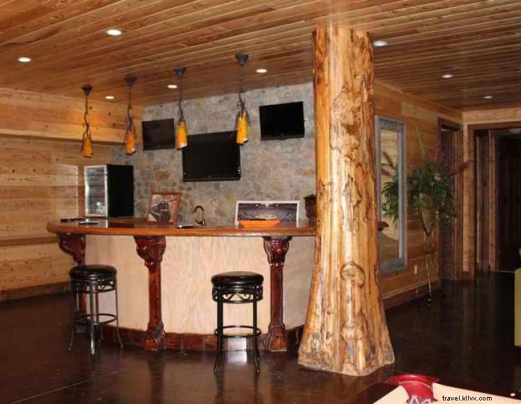 The Lodge at Emerald Waters – A Secluded Retreat in Mayfield, KY