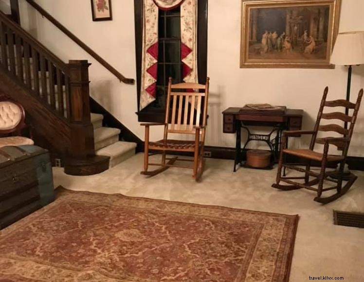 The Tucker House: Historic 1912 Four‑Square Home – Luxury Lodging & Events in Marion, KY