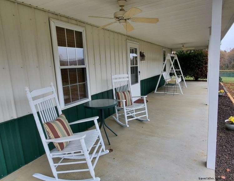 Valley View Lodge – Cozy Cabin in Western Kentucky