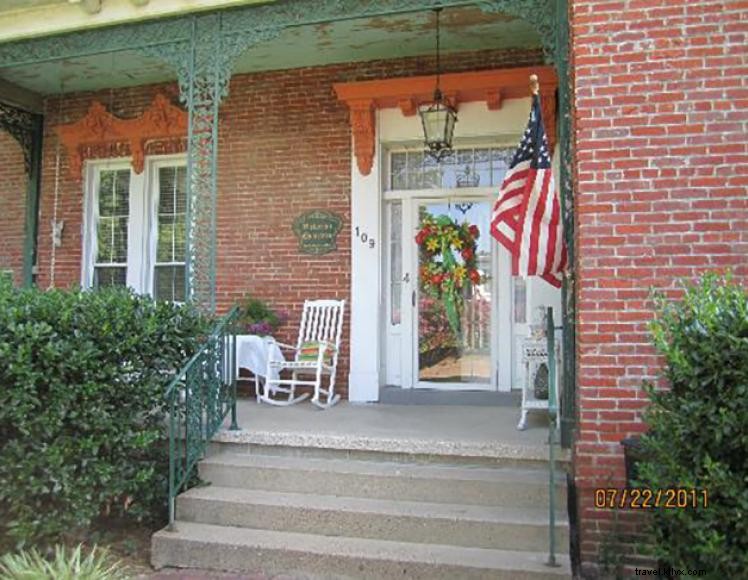 Victorian Quarters Bed & Breakfast – Historic Charm & Modern Comfort in Henderson, KY