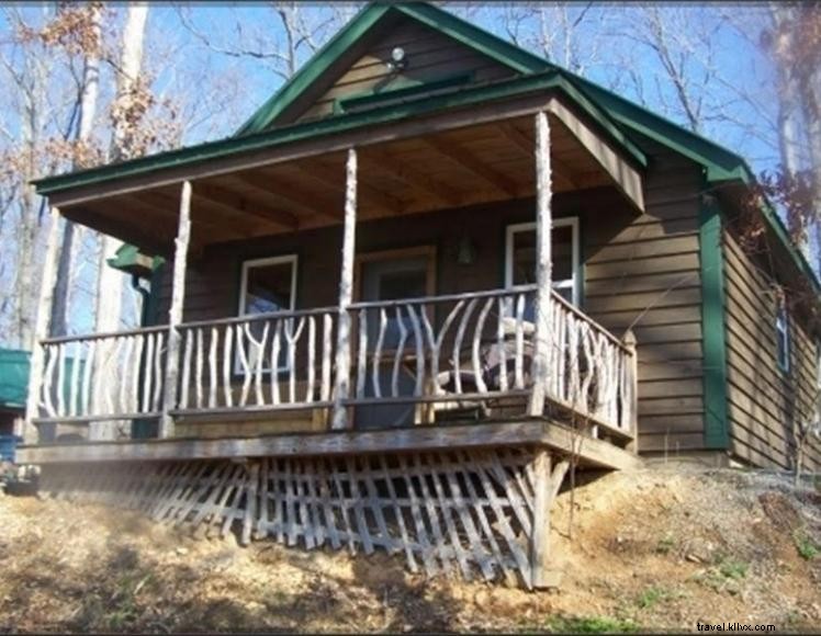 White Oak Ridge Cabins – Rustic Retreat in Cadiz, KY