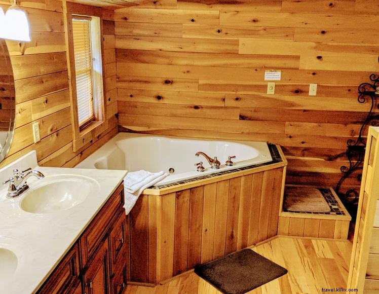 Wolf Creek Cabin & ATV Playground – 60‑Acre Lakefront Retreat in Russell Springs, KY