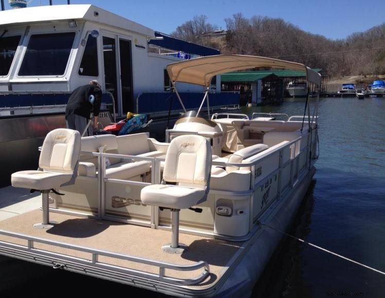 Wolf Creek Cabin & ATV Playground – 60‑Acre Lakefront Retreat in Russell Springs, KY