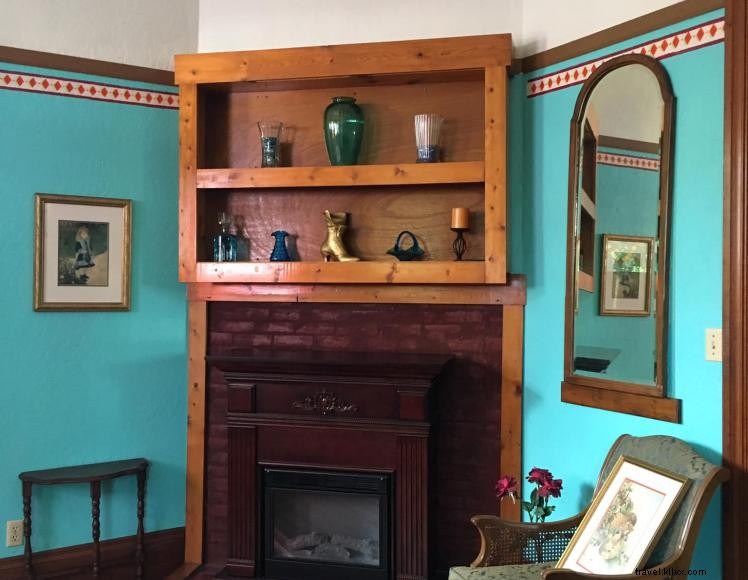 583 West Inn – Your Charming Weekend Getaway