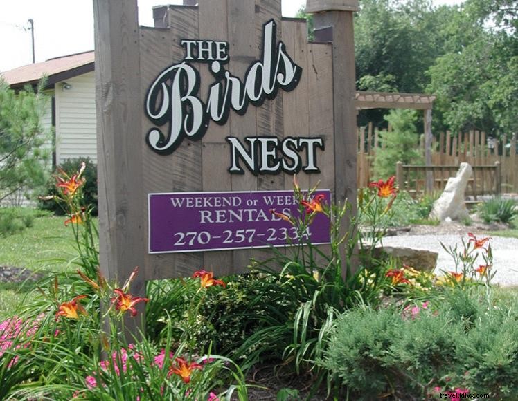 Birds Nest Cottages – Luxury Lakefront Retreats, Pet‑Friendly & Family‑Ready