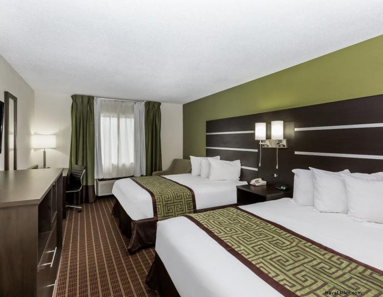 Baymont Inn & Suites – Comfortable Southern Hospitality in Brooks, KY