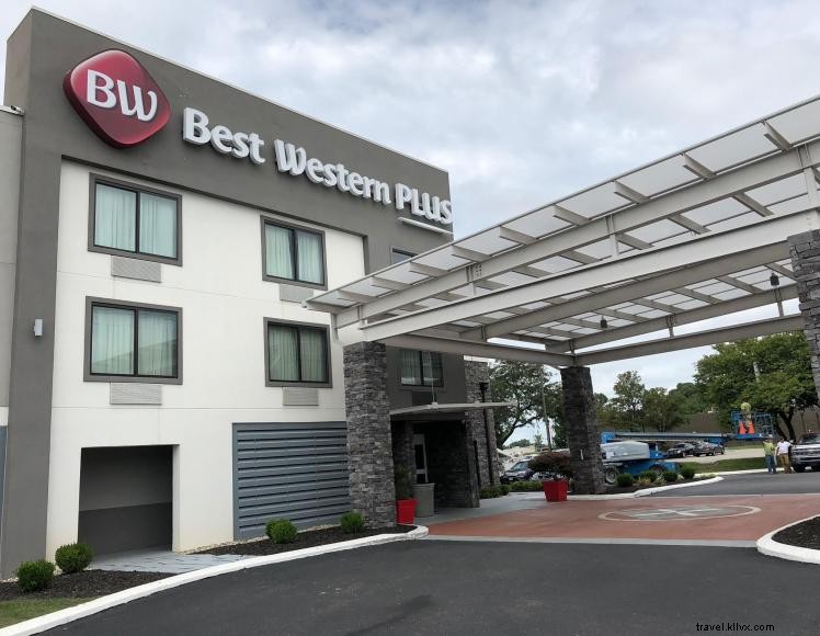Best Western Plus Bowling Green – Modern Comfort Near Corvette Museum & More