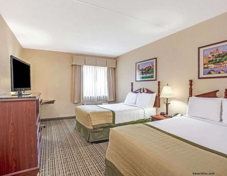 Baymont Inn & Suites Louisville Airport South – Comfortable Stay Near Airport