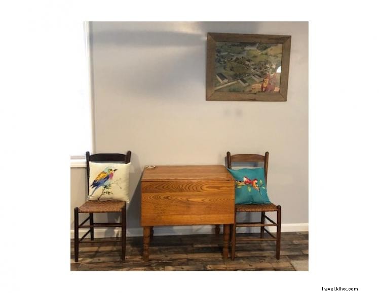 Bourbon Oak Loft – Renovated Family Retreat in Bardstown, KY