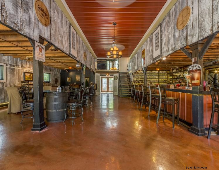 Bourbon Manor Bed & Breakfast Inn – Historic Luxury on the Kentucky Bourbon Trail