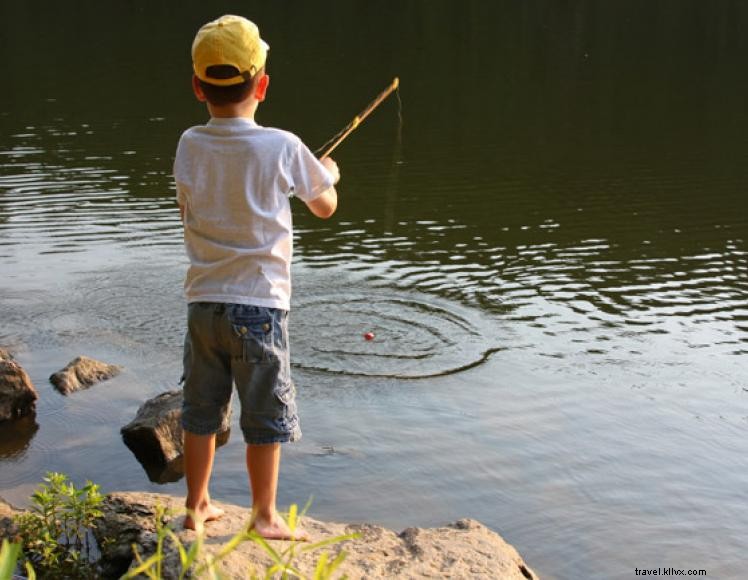 Explore Breaks Interstate Park: Trails, Lodging, & Adventure in the Virginia Appalachians