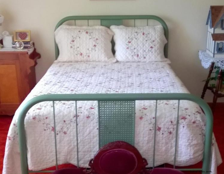 Bruce’s Country Inn – Historic Farm‑B&B in Corinth, KY