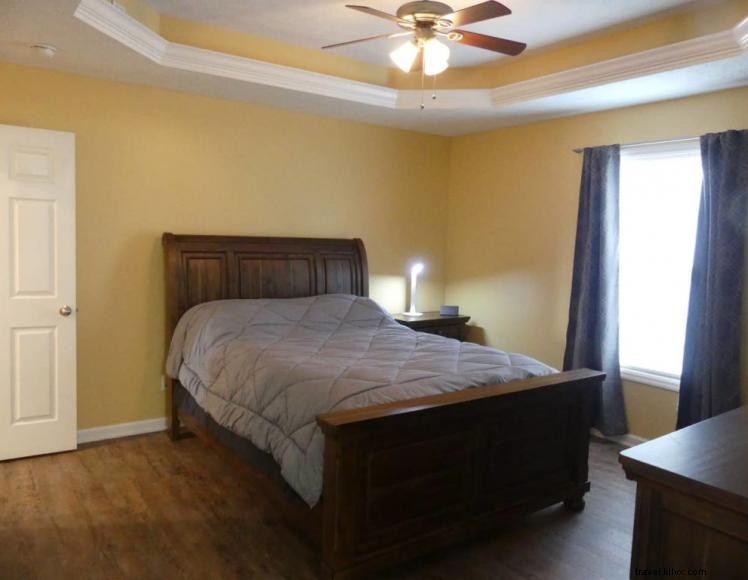 Bourbon Trail Lodge – Luxury 3‑Bedroom Home Near Lawrenceburg, KY – Airbnb