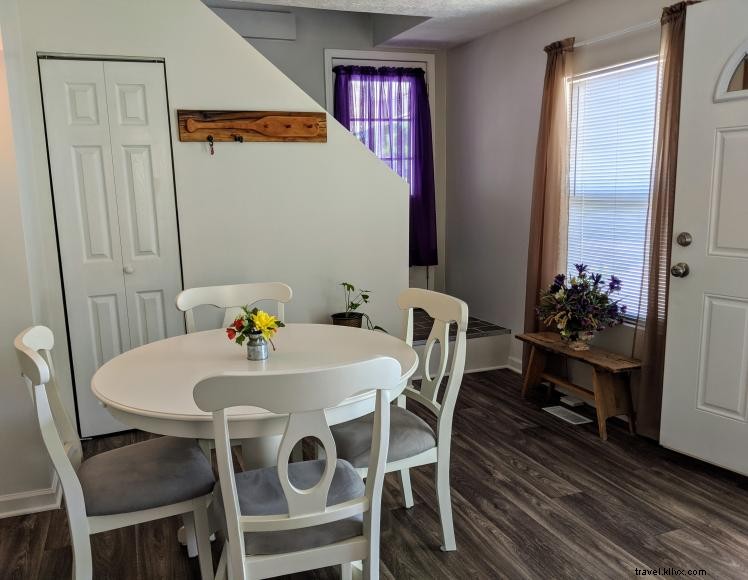 Cumberland Cottage: Cozy Lakeview Retreat in Jamestown, KY