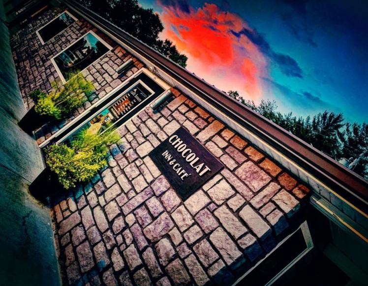Chocolat Inn & Café – Luxury Stay & Gourmet Coffee in Appalachia