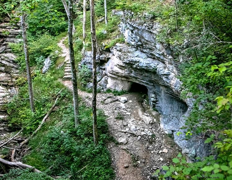 Carter Caves State Resort Park – Kentucky’s Premier Cave & Outdoor Destination