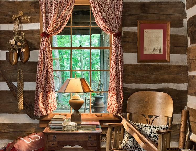 Captain’s Cabin Bed & Breakfast – Rustic Luxury & Culinary Experiences in Louisville, KY