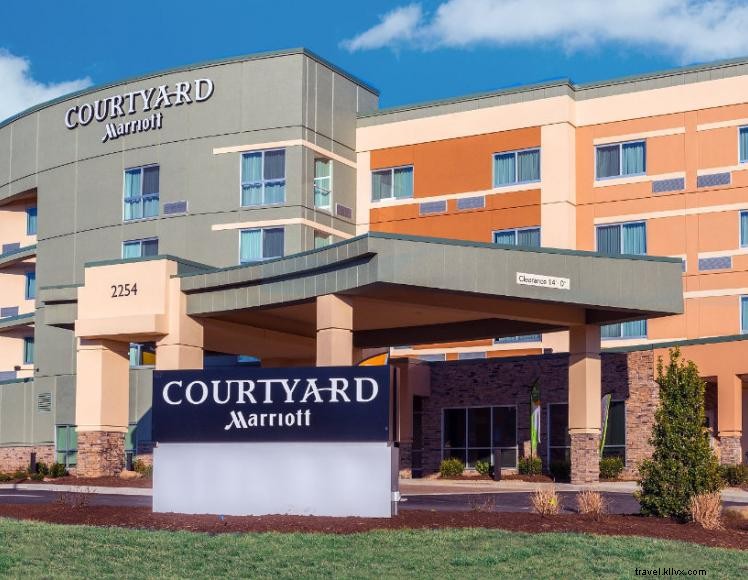 Courtyard by Marriott Somerset – Comfort, Convenience & Lake Cumberland Views