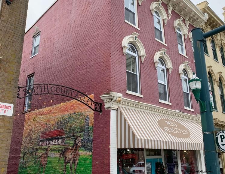 Cozy Downtown Studio in Georgetown – Your Gateway to Kentucky Horse Culture