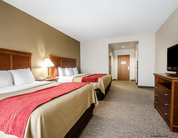 Comfort Inn Southwest – Newly Renovated Hotel Near Louisville Attractions