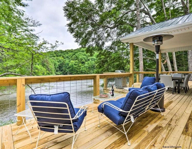 Casa dei Nonni – 4‑Bedroom Lakeside Retreat with Private Dock