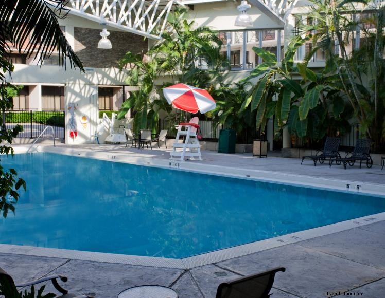 Crowne Plaza Louisville Airport – Premium Comfort & Convenient Access