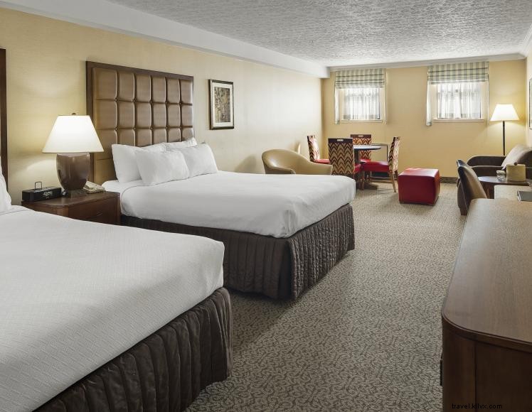 Crowne Plaza Louisville Airport – Premium Comfort & Convenient Access