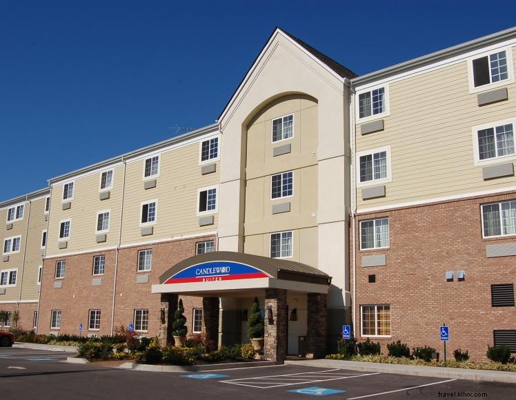 Candlewood Suites Bowling Green, KY – Home‑Style Suites & Premium Amenities