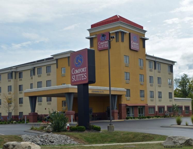 Comfort Suites Elizabethtown – Suites, Free Breakfast & Indoor Pool