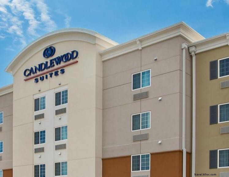 Candlewood Suites Oak Grove – Pet‑Friendly Comfort & Modern Amenities
