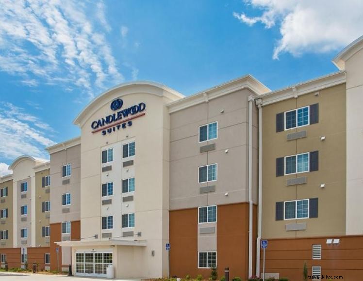 Candlewood Suites Oak Grove – Pet‑Friendly Comfort & Modern Amenities