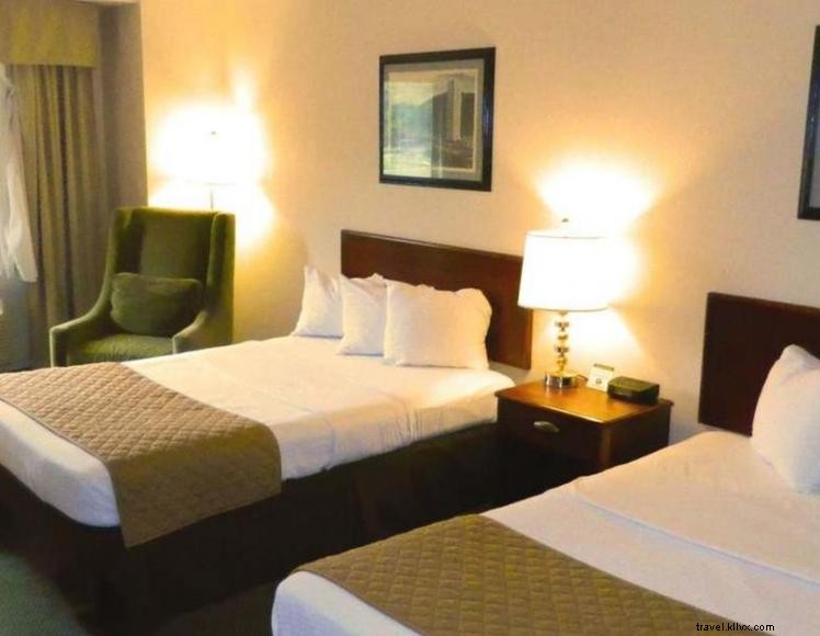 Capital Plaza Hotel – 3‑Star Comfort & Convenience in Frankfort, KY