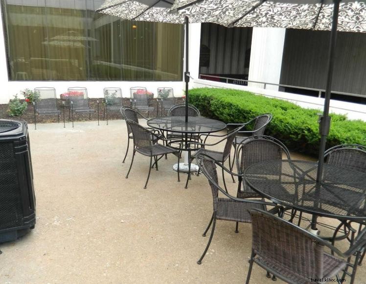 Capital Plaza Hotel – 3‑Star Comfort & Convenience in Frankfort, KY