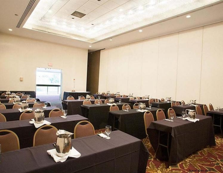 Capital Plaza Hotel – 3‑Star Comfort & Convenience in Frankfort, KY