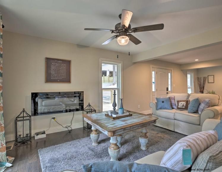 Casa di Maria – 6‑Bedroom Luxury Lakehouse with Private Dock