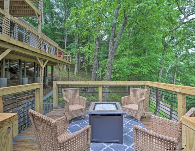 Casa di Maria – 6‑Bedroom Luxury Lakehouse with Private Dock