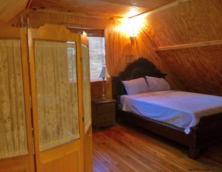 Cabin on the Ridge – Elegant Lake Cumberland Retreat