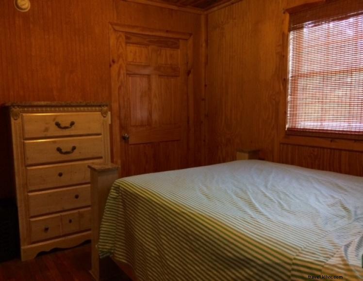 Cabin on the Ridge – Elegant Lake Cumberland Retreat