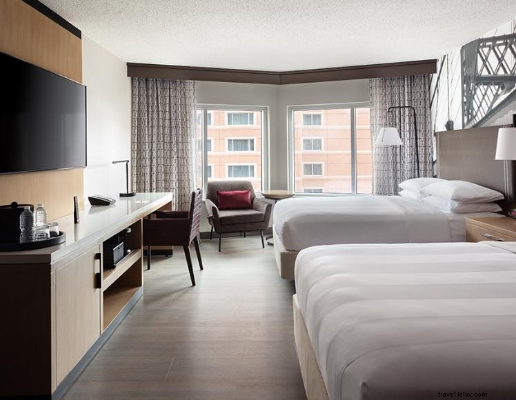 Cincinnati Marriott at RiverCenter – Luxury, Views, and Premier Meeting Space